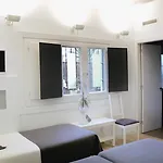מלון Hotel Sitges