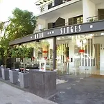 호텔 시체스 3*