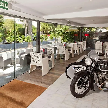 فندق Hotel Sitges