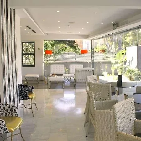 Hotel Sitges فندق سيدجيس