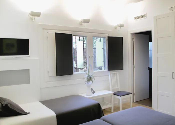 מלון Hotel Sitges