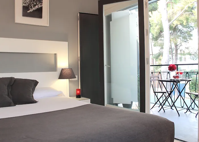 Hotel Sitges 3* סיטגס