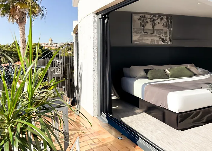 מלון Hotel Sitges