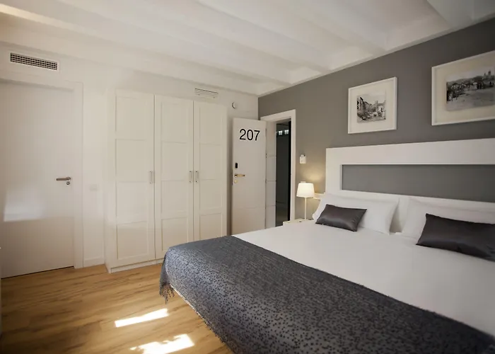 Hotel Sitges Готель 3*