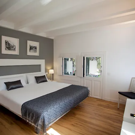 Otel Hotel Sitges 3*